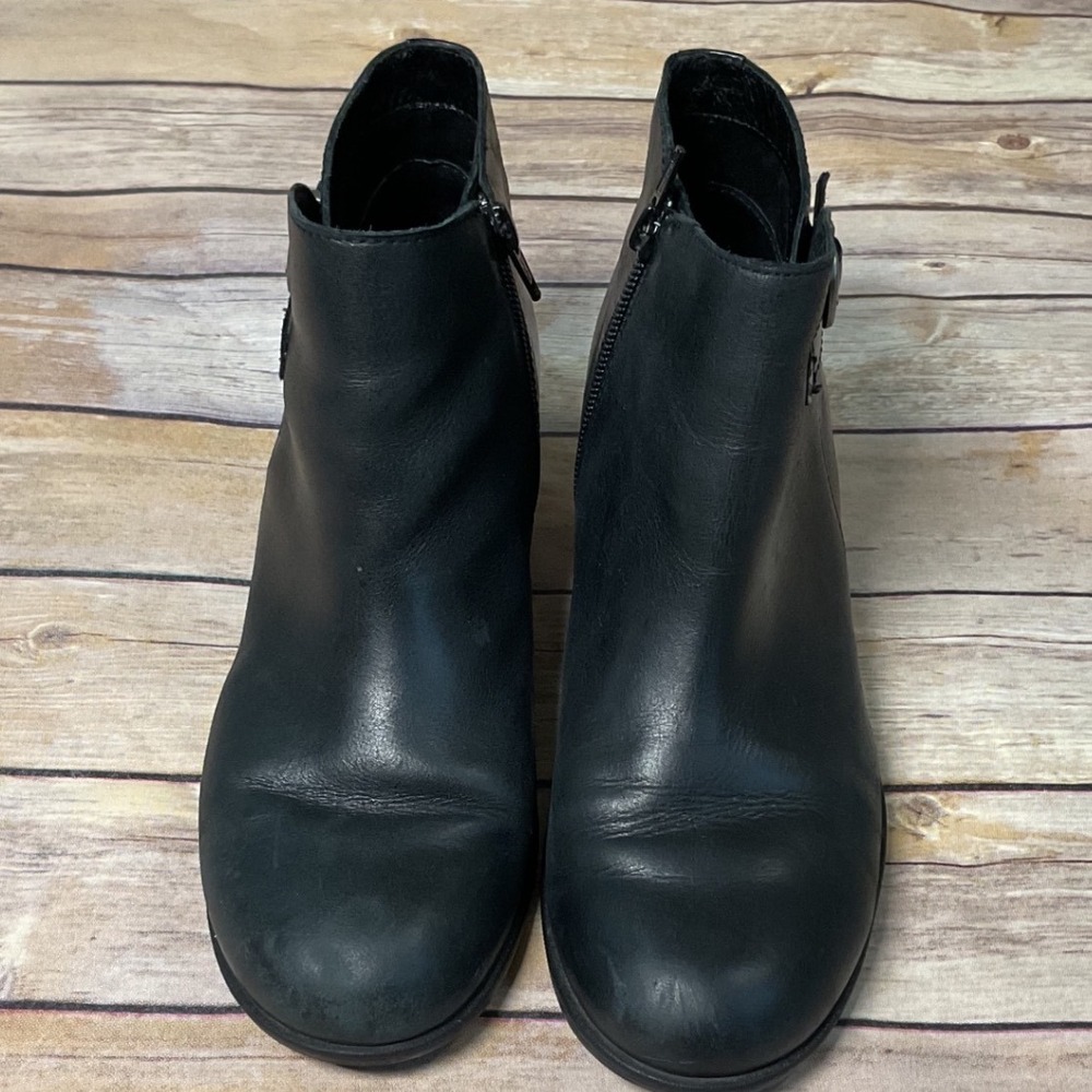 Born Womens Black Leather Ankle Boots Side Zip Buckle Low Block Heel Booties- 8